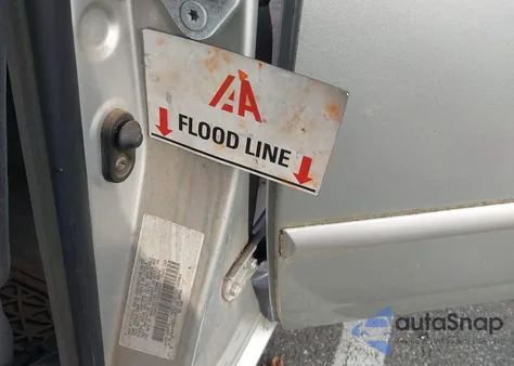 2004 Toyota Corolla Le из США, поврежденный, VIN JTDBR32E442032047